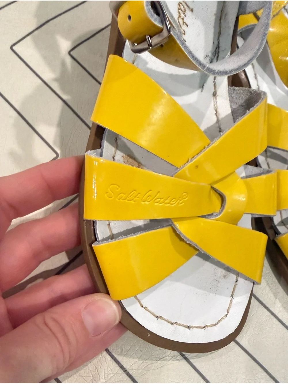 Salt Water Sandals by Hoy size bright